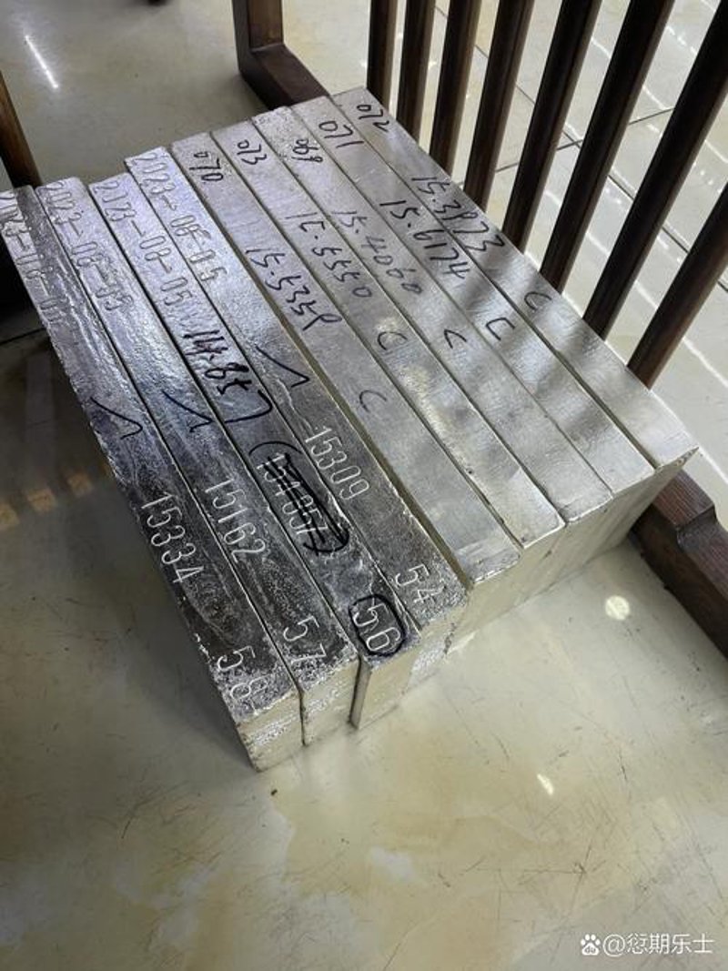 触摸新世界：银触点材料在电子器件中的革新
